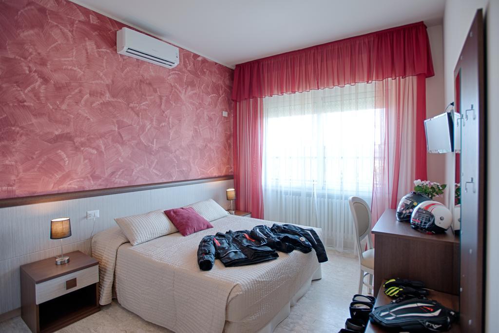 Locanda San Biagio Misano Adriatico Εξωτερικό φωτογραφία
