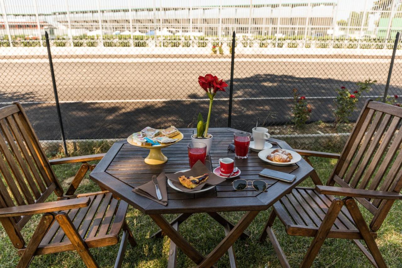 Locanda San Biagio Misano Adriatico Εξωτερικό φωτογραφία